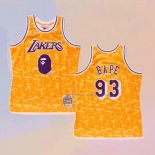 Camiseta Los Angeles Lakers Bape NO 93 Mitchell & Ness Amarillo