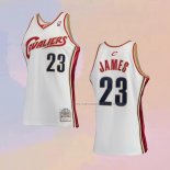 Camiseta Cleveland Cavaliers LeBron James NO 23 Mitchell & Ness 2003-04 Blanco