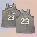 Camiseta Chicago Bulls Michael Jordan NO 23 Mitchell & Ness 1997-98 Gris
