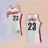 Camiseta Nino Cleveland Cavaliers LeBron James NO 23 Mitchell & Ness 2003-04 Blanco